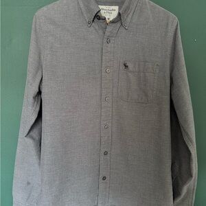 Abercrombie & Fitch Gray Casual Button Down Shirt